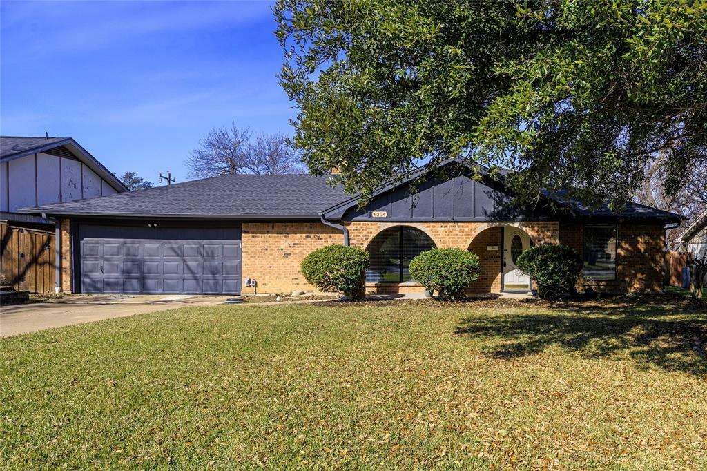 Property Photo:  6204 Trail Lake Drive  TX 76133 