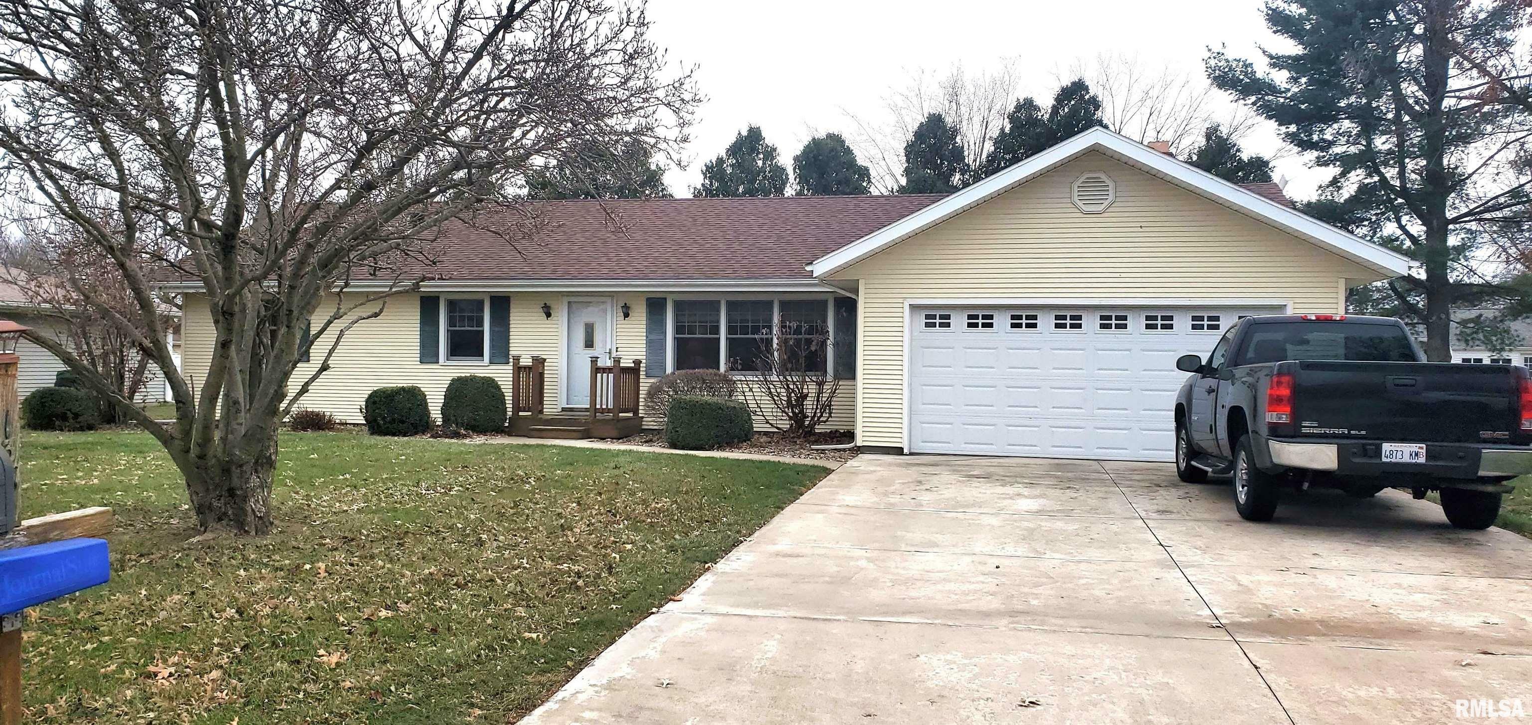138 Palm Street  Canton IL 61520 photo
