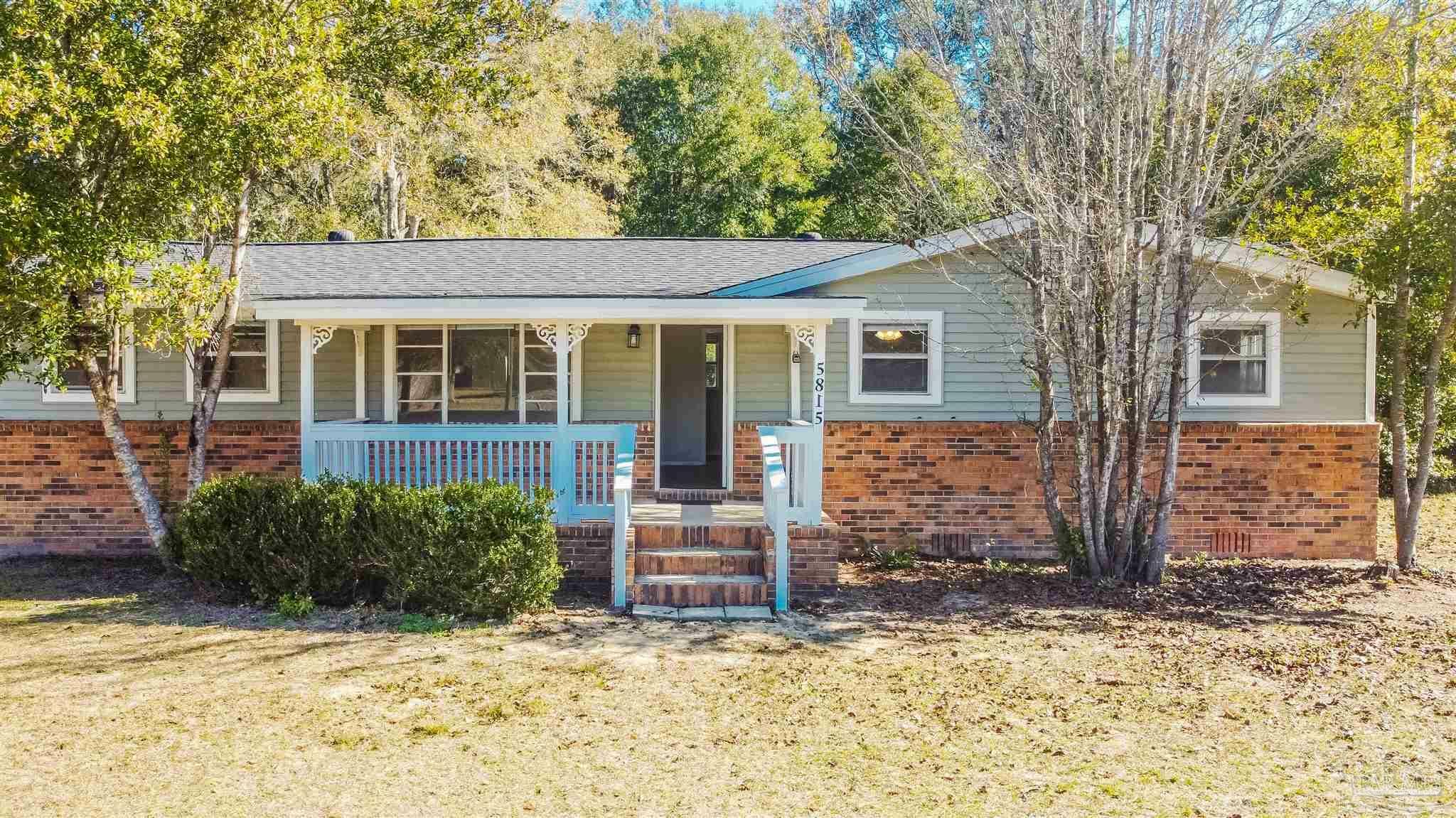 Property Photo: 5815 Ester Ter FL 32539