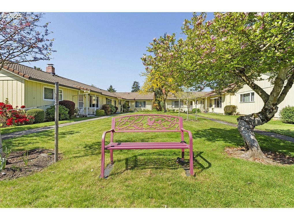 Property Photo: 12395 SE Main St OR 97233