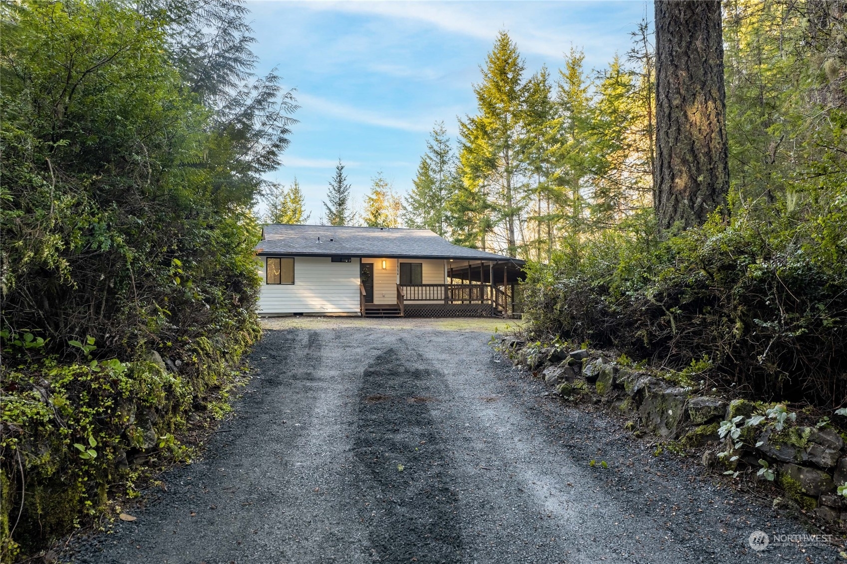 Property Photo:  11 E Blue Heron Rst  WA 98528 