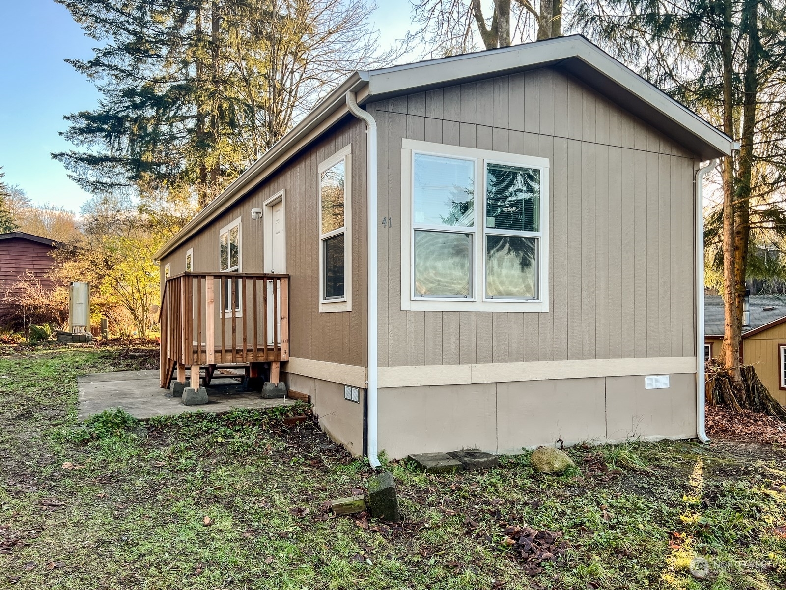 Property Photo:  28454  168th Avenue SE 41  WA 98042 