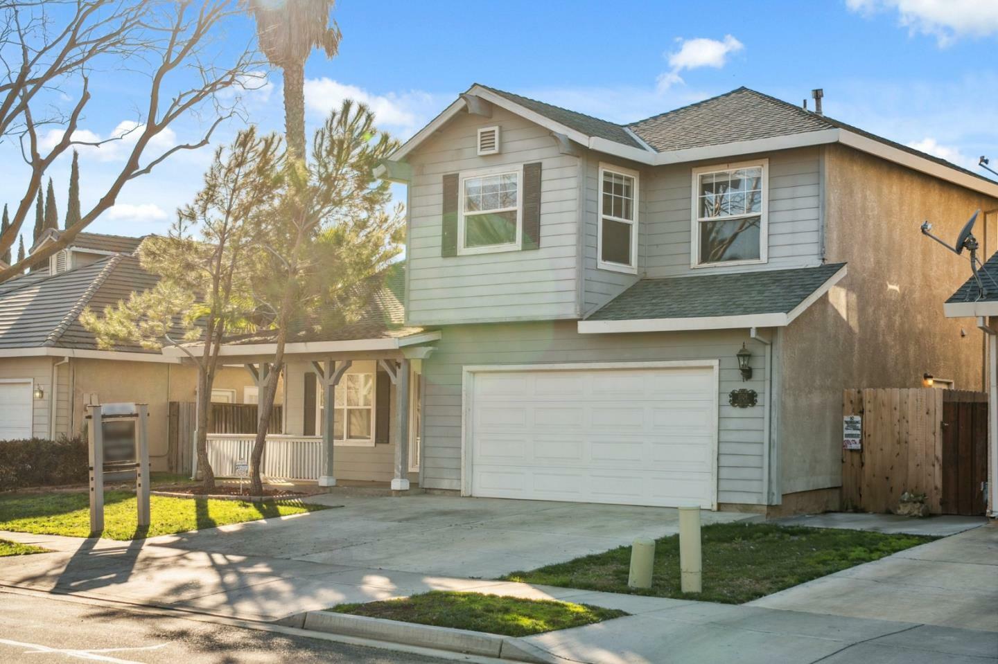 Property Photo:  1709 Mills Drive  CA 93635 