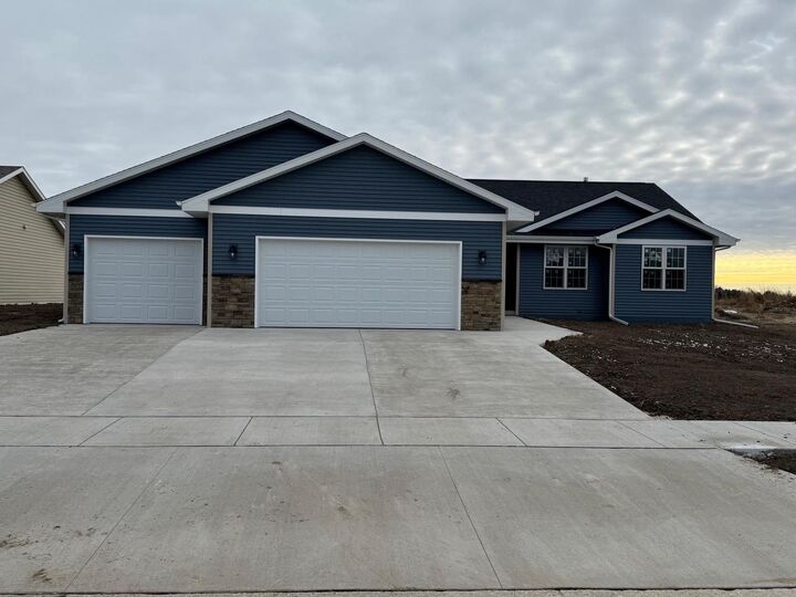 15 Acacia Lane  Milton WI 53563 photo