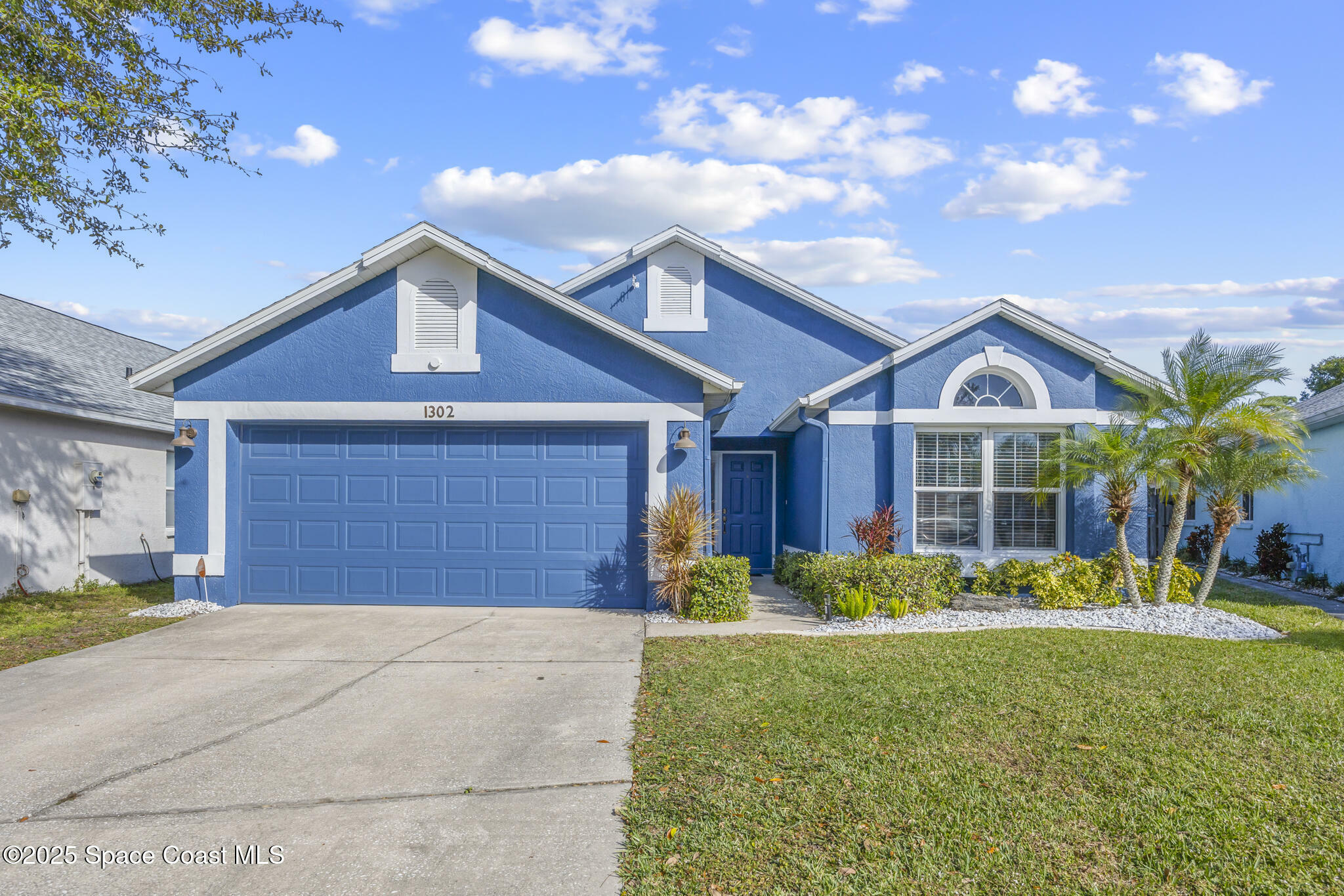 Property Photo:  1302 Cypress Bend Circle  FL 32934 