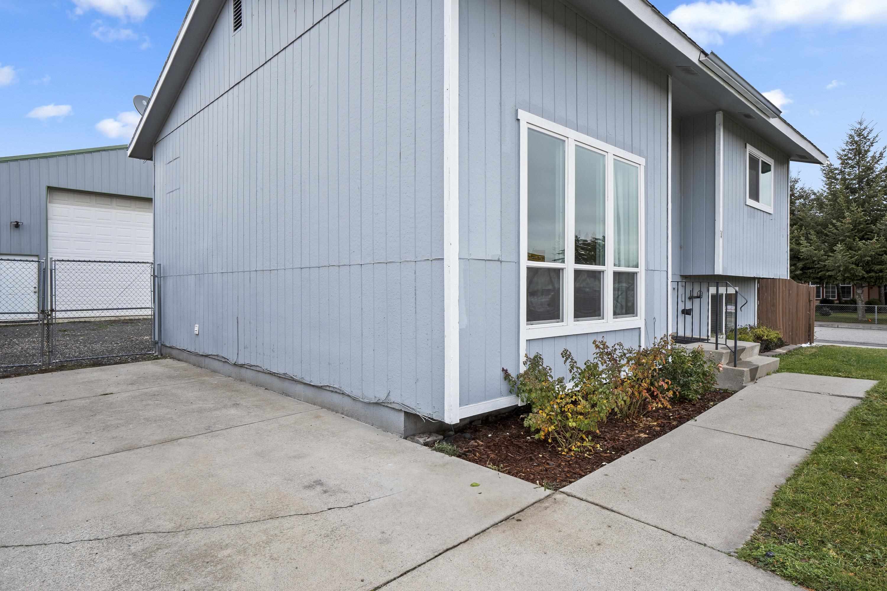 Property Photo:  3231 E Courtland Ave  WA 99217 