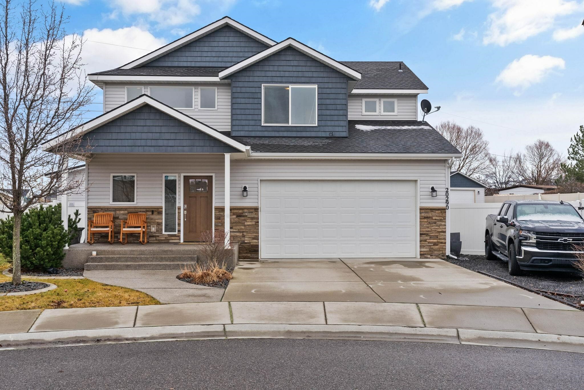 Property Photo:  20290 E Deschutes Ave  WA 99016 