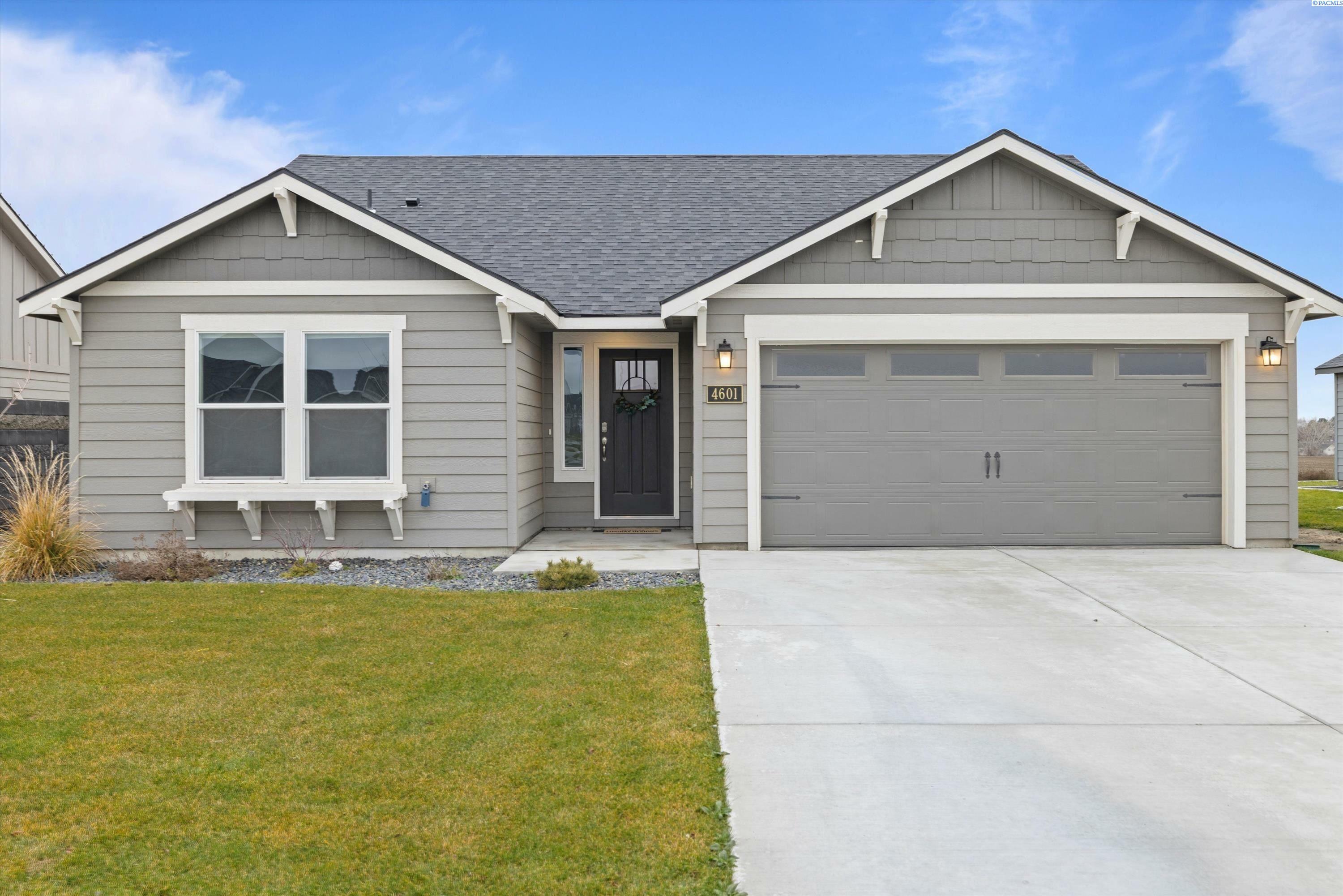 Property Photo:  4601 Corinth Dr  WA 99301 