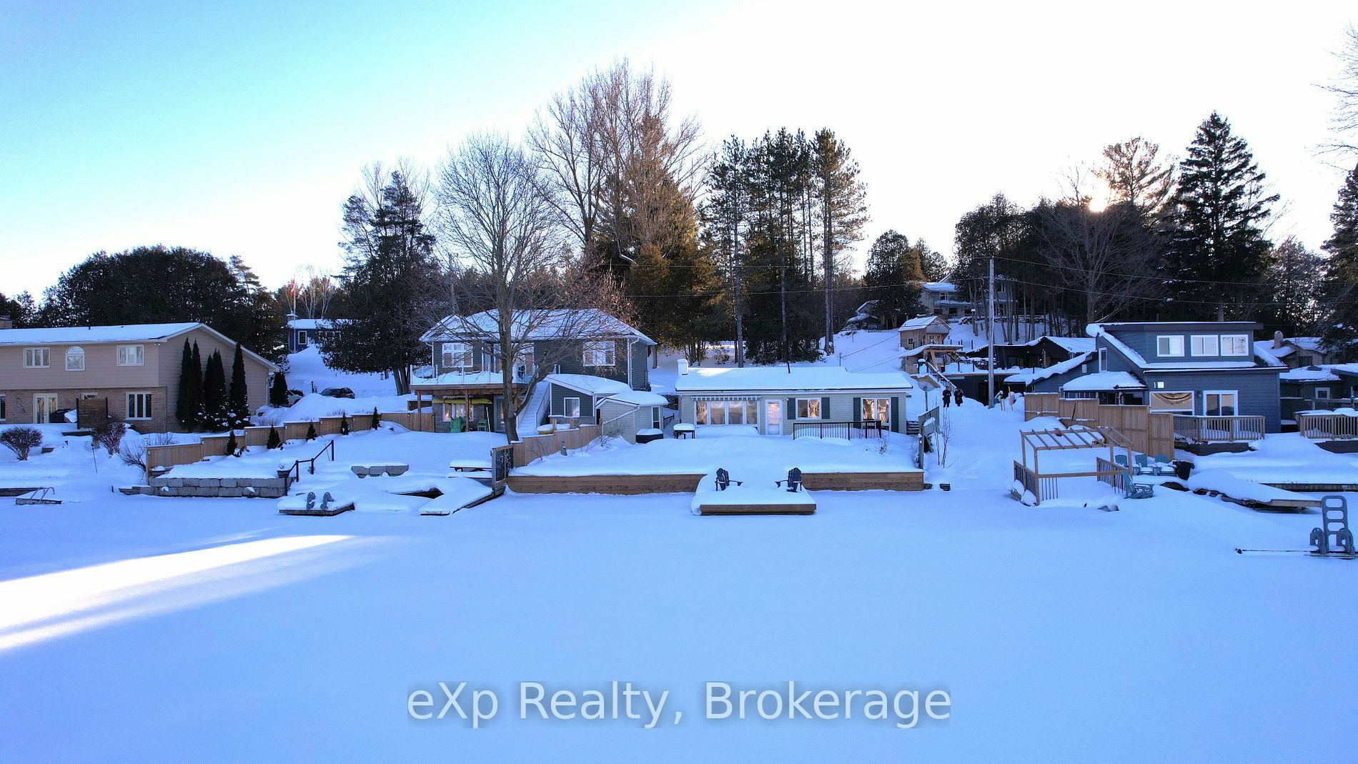 Property Photo:  209 Lake Rosalind Road 2  ON N4N 3B9 