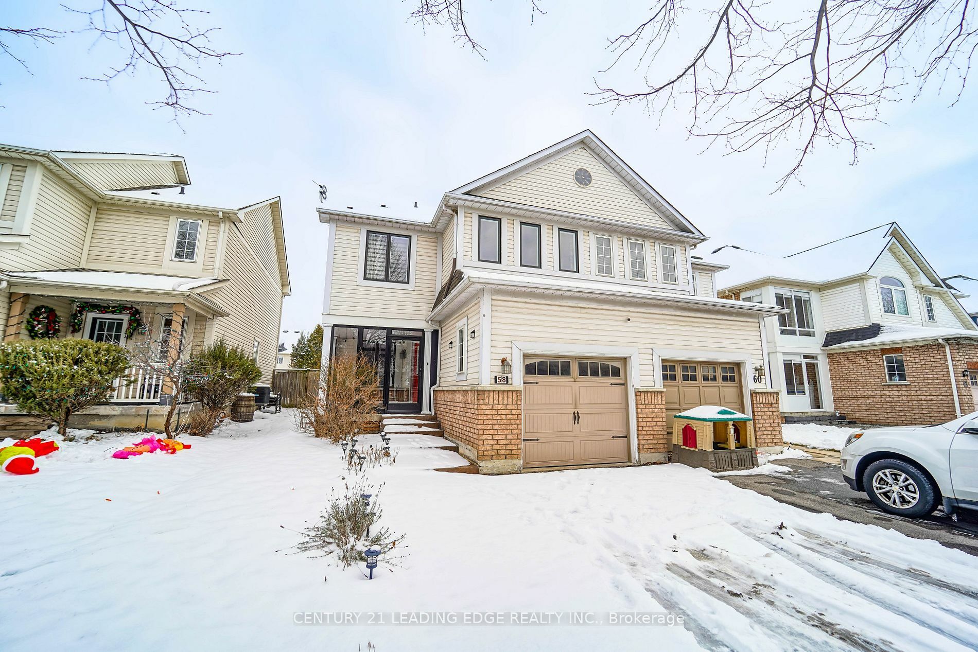 Property Photo:  58 Regatta Cres  ON L1N 9V3 