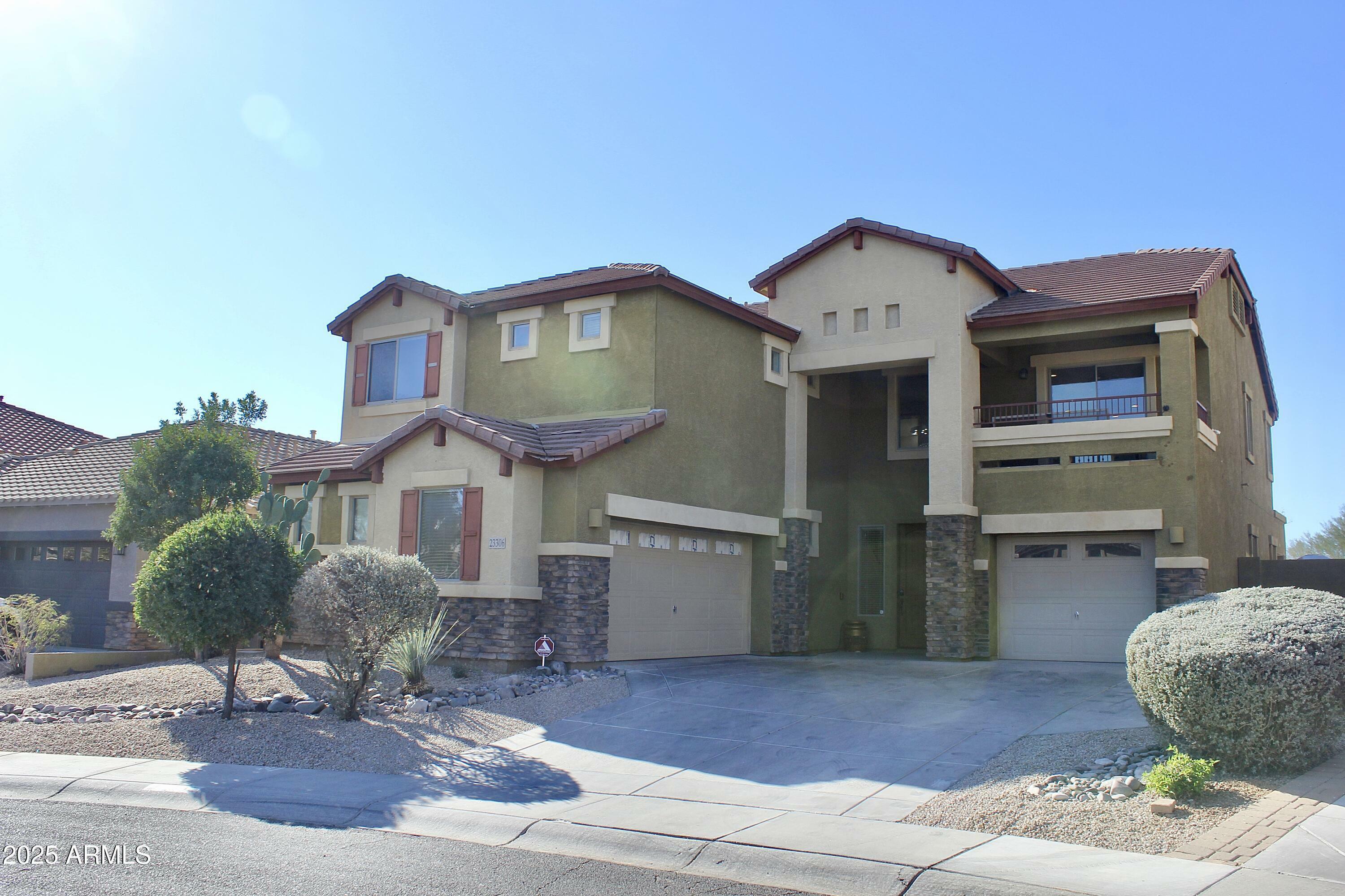 Property Photo:  23306 N 40th Place  AZ 85050 