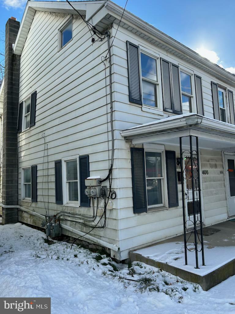 Property Photo:  404 E King Street  PA 17257 