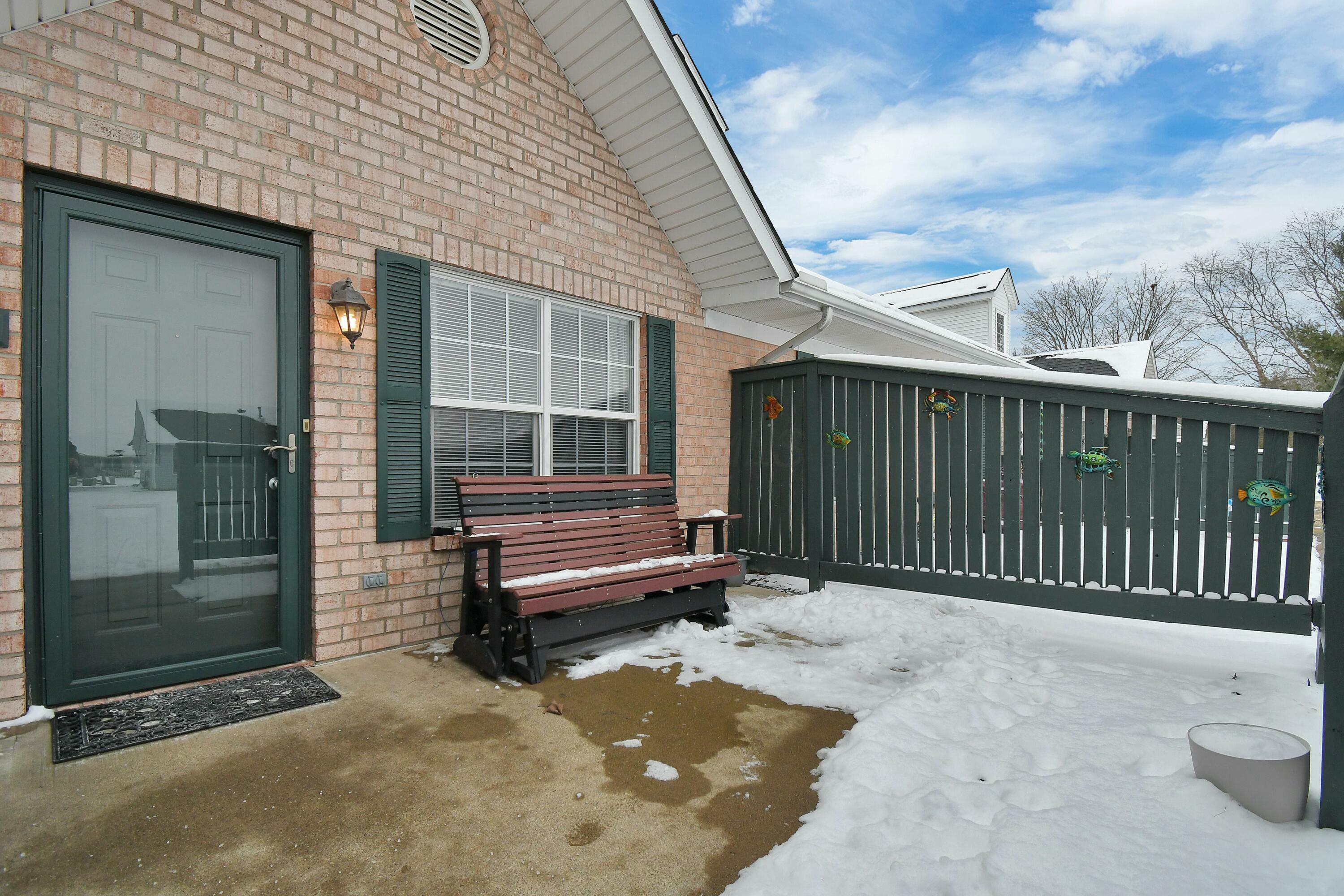 Property Photo:  1007 Kingsbury Court  OH 43055 