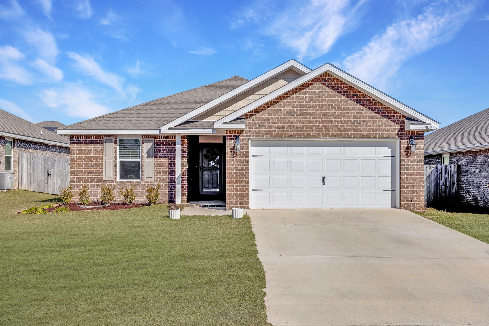 Property Photo: 1010 Limpkin Street FL 32539