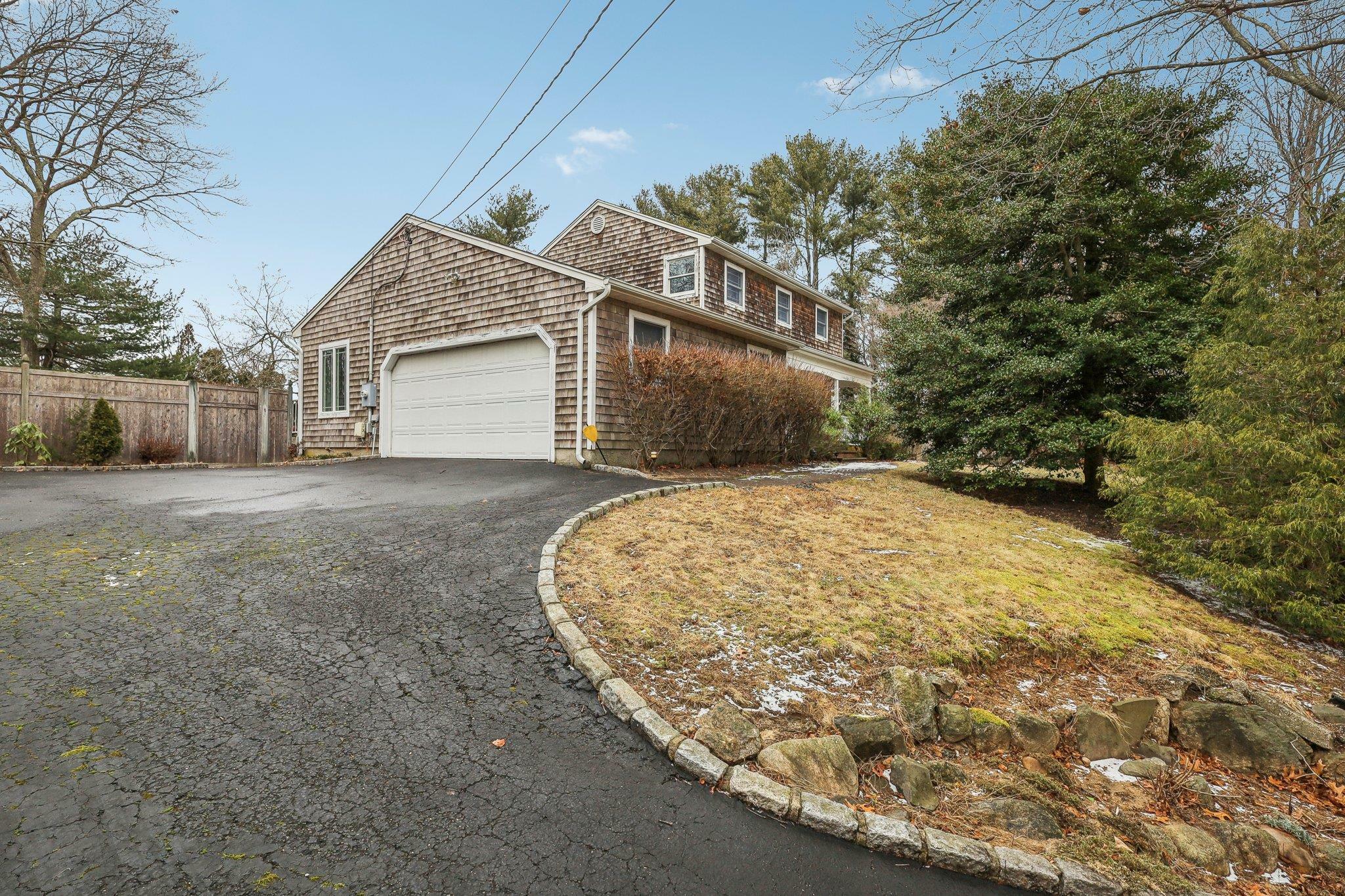 Property Photo:  15 Yorktown Road  NY 11733 