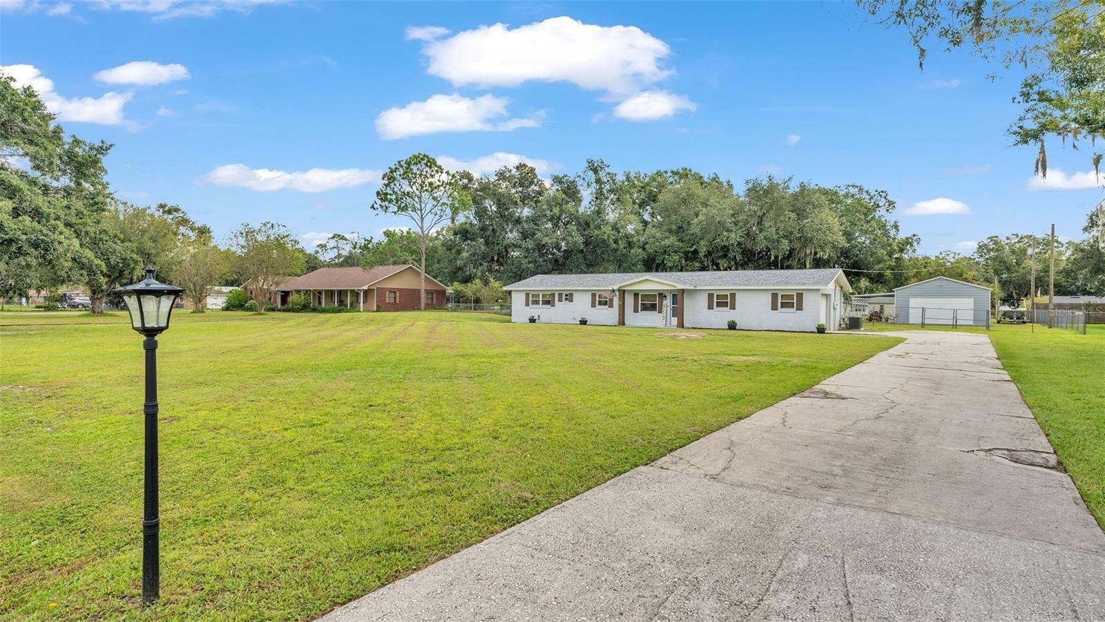 Property Photo:  2465 Thornhill Road  FL 33823 