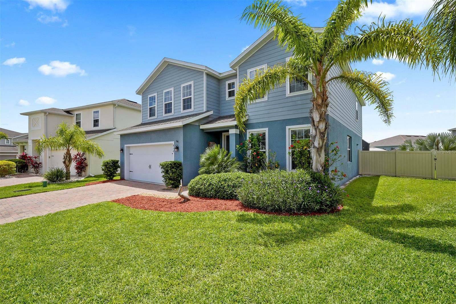 Property Photo:  810 Maplebrook Loop  FL 32703 