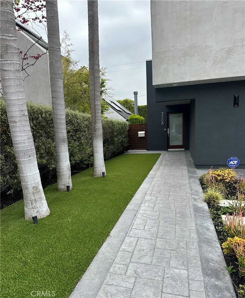 Property Photo: 3308 Pacific Avenue CA 90266