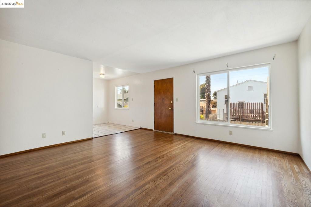 Property Photo: 1612 Parker St CA 94703