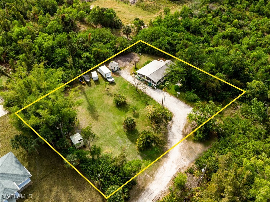 Property Photo:  6253 Valeria Road  FL 33922 