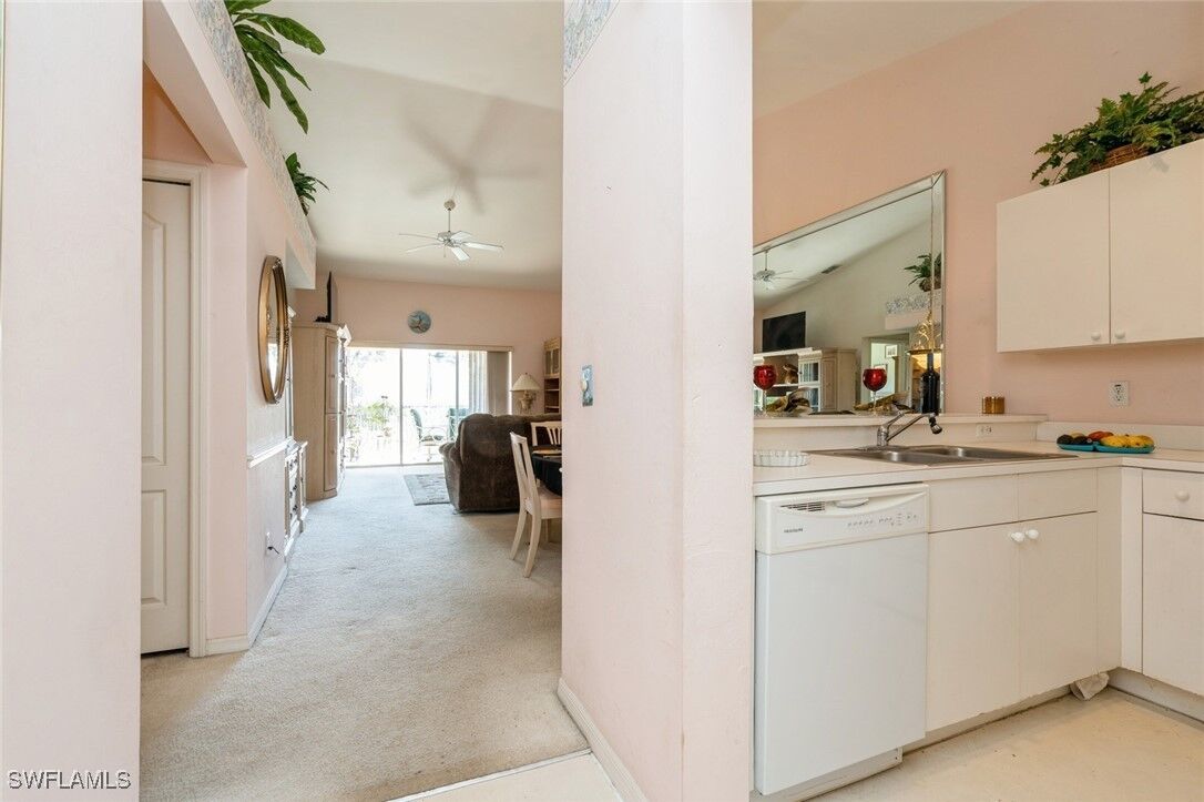 Property Photo: 1336 Mainsail Drive 1224 FL 34114
