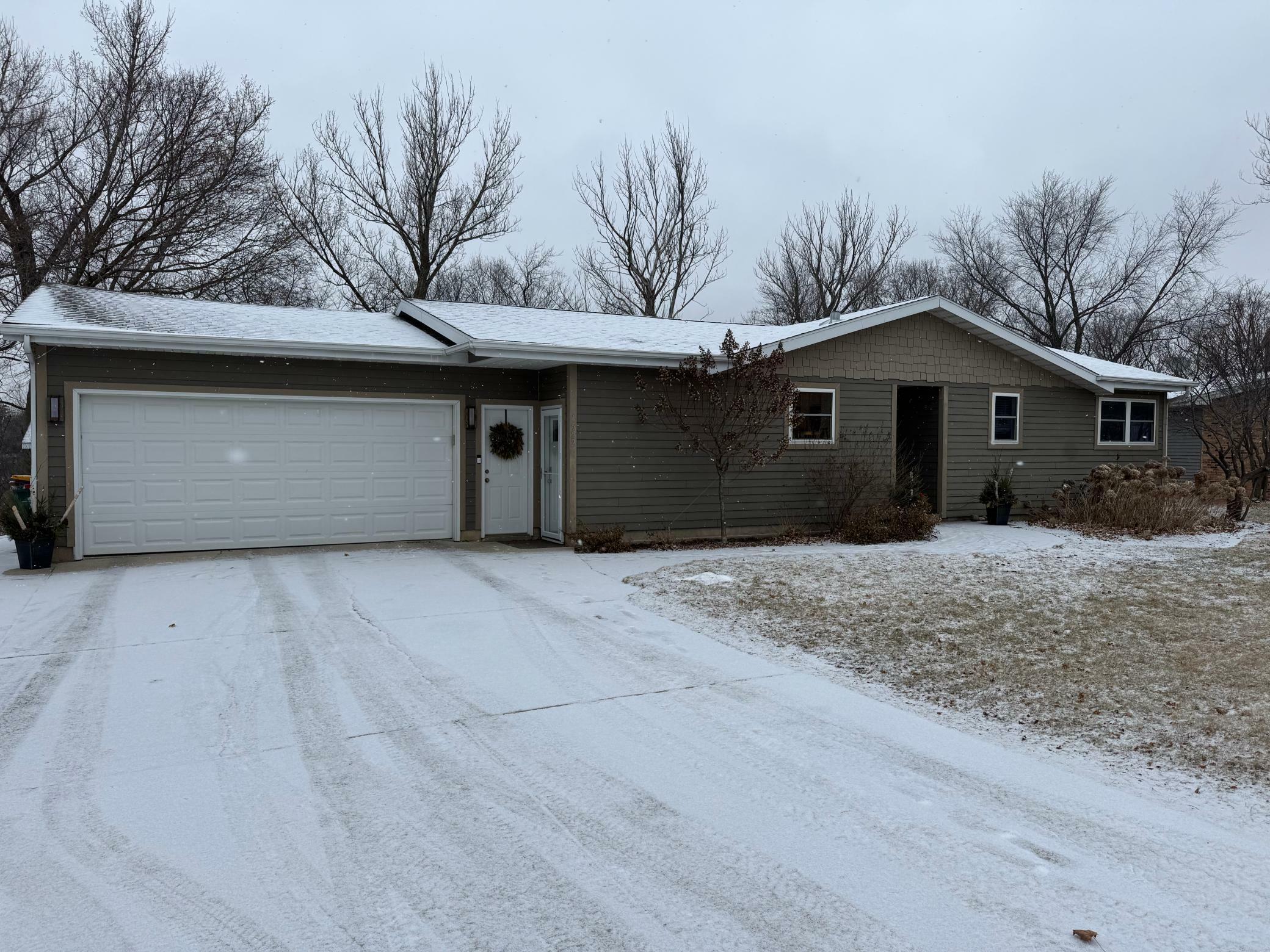 Property Photo:  1522 Elm Street  MN 56007 