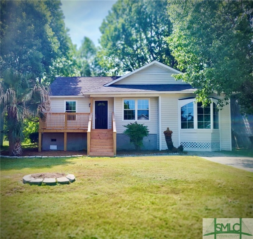 Property Photo: 210 Redan Drive GA 31410