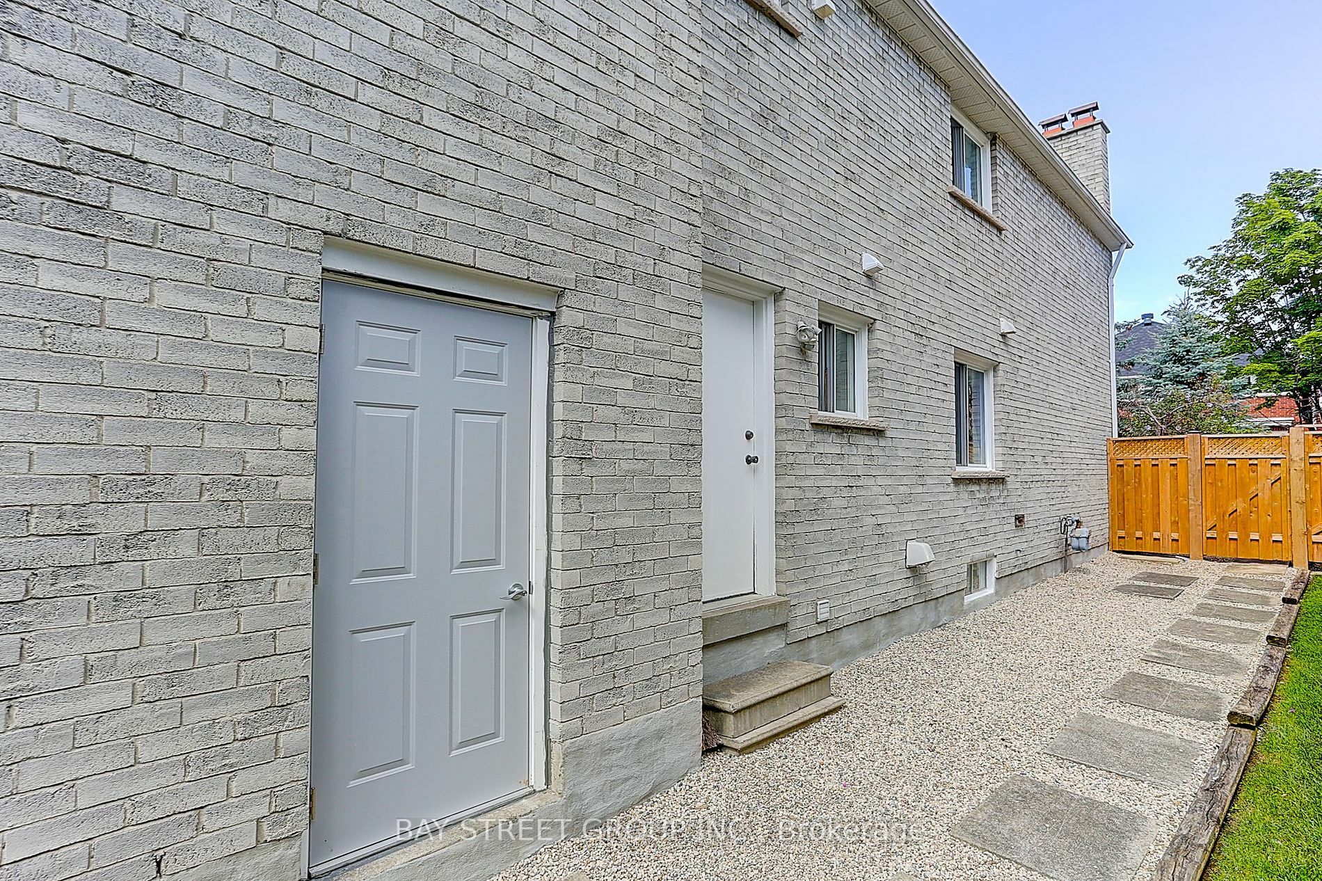 Property Photo:  34 Brooklyn Cres  ON L3P 7C3 