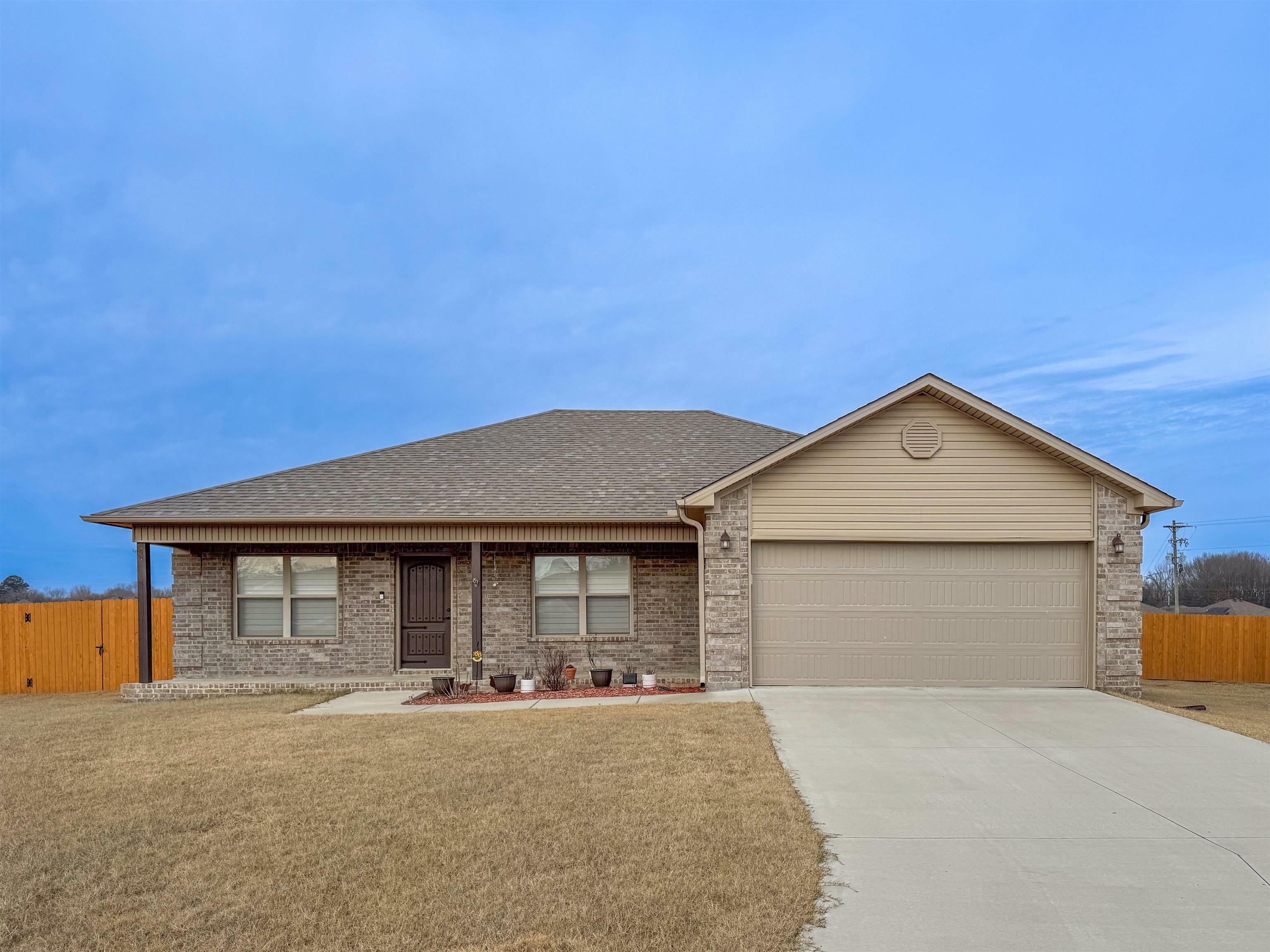 Property Photo:  22 Cindy Ct  AR 72176 