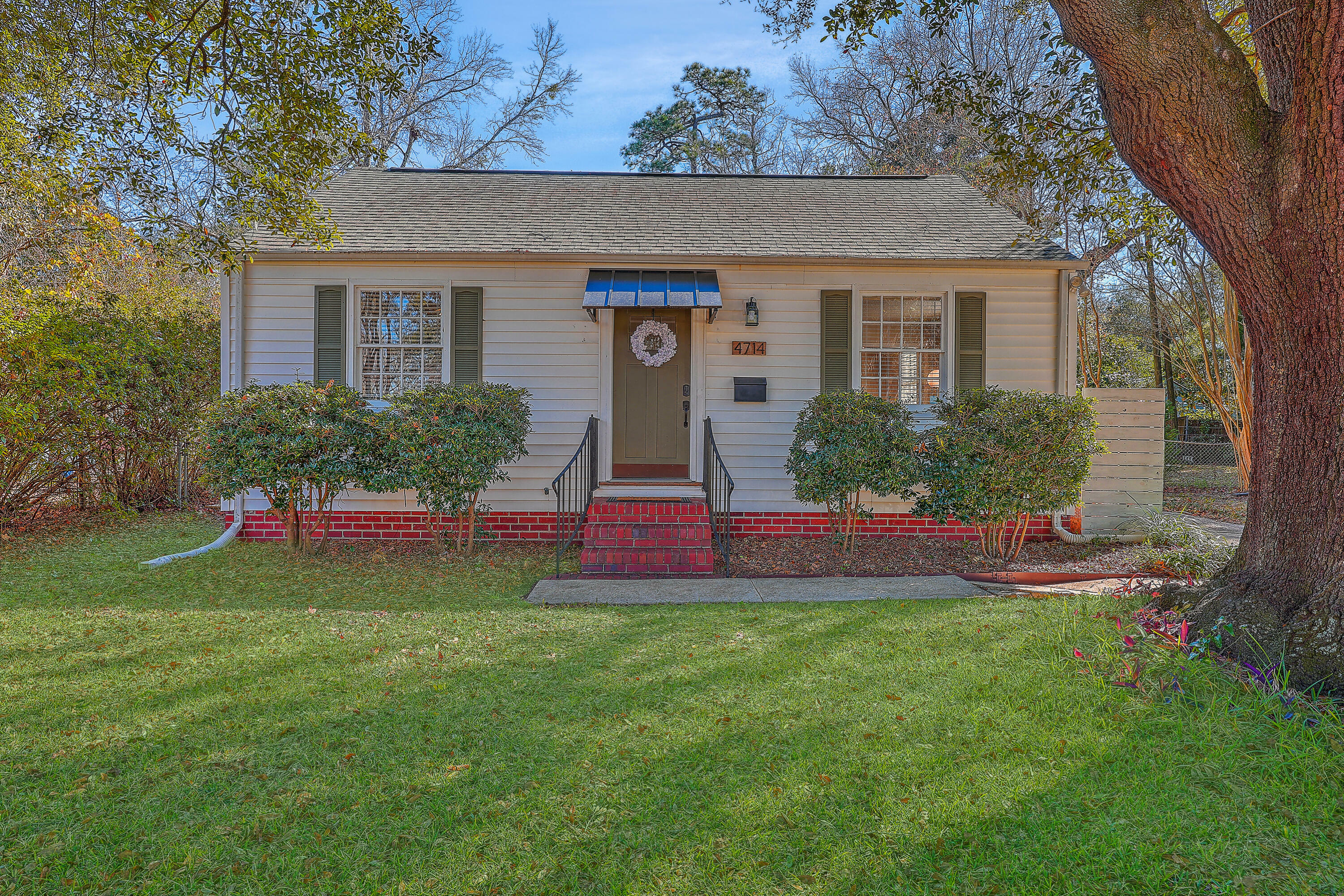 Property Photo:  4714 Brookside Drive  SC 29405 