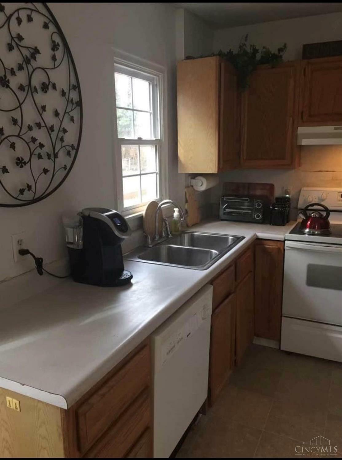 Property Photo:  1141 Wilshire Avenue  OH 45230 