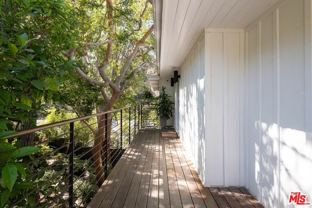 Property Photo: 2785 Laurel Canyon Pl CA 90046