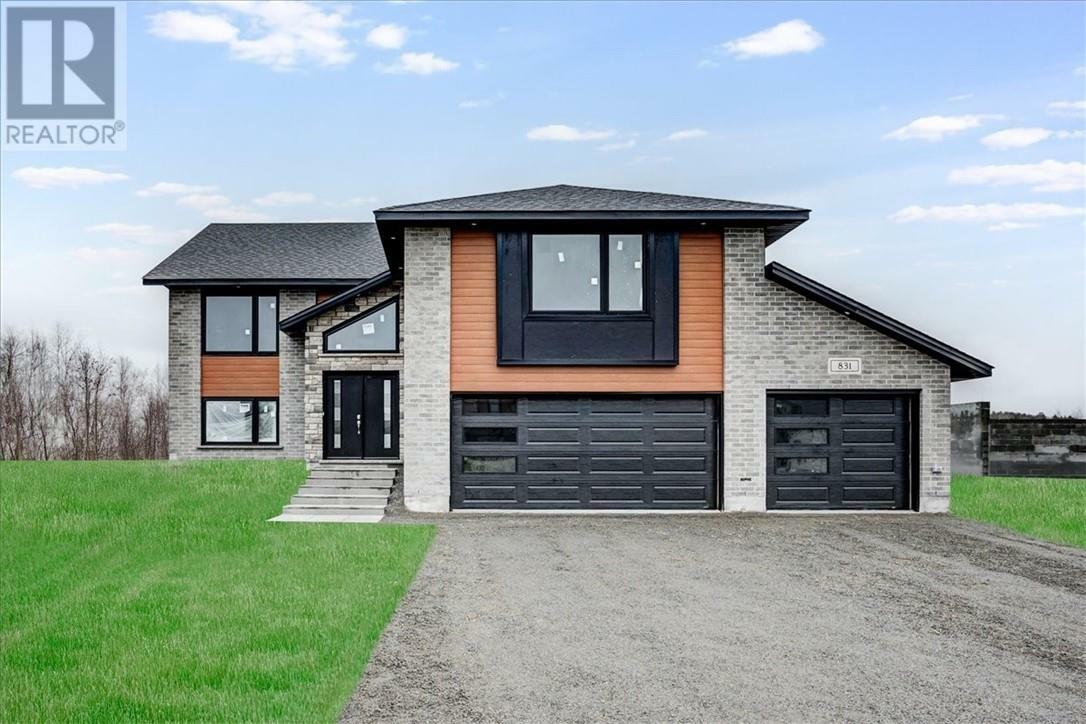 831 Moonrock  Sudbury ON P3E 5Z5 photo