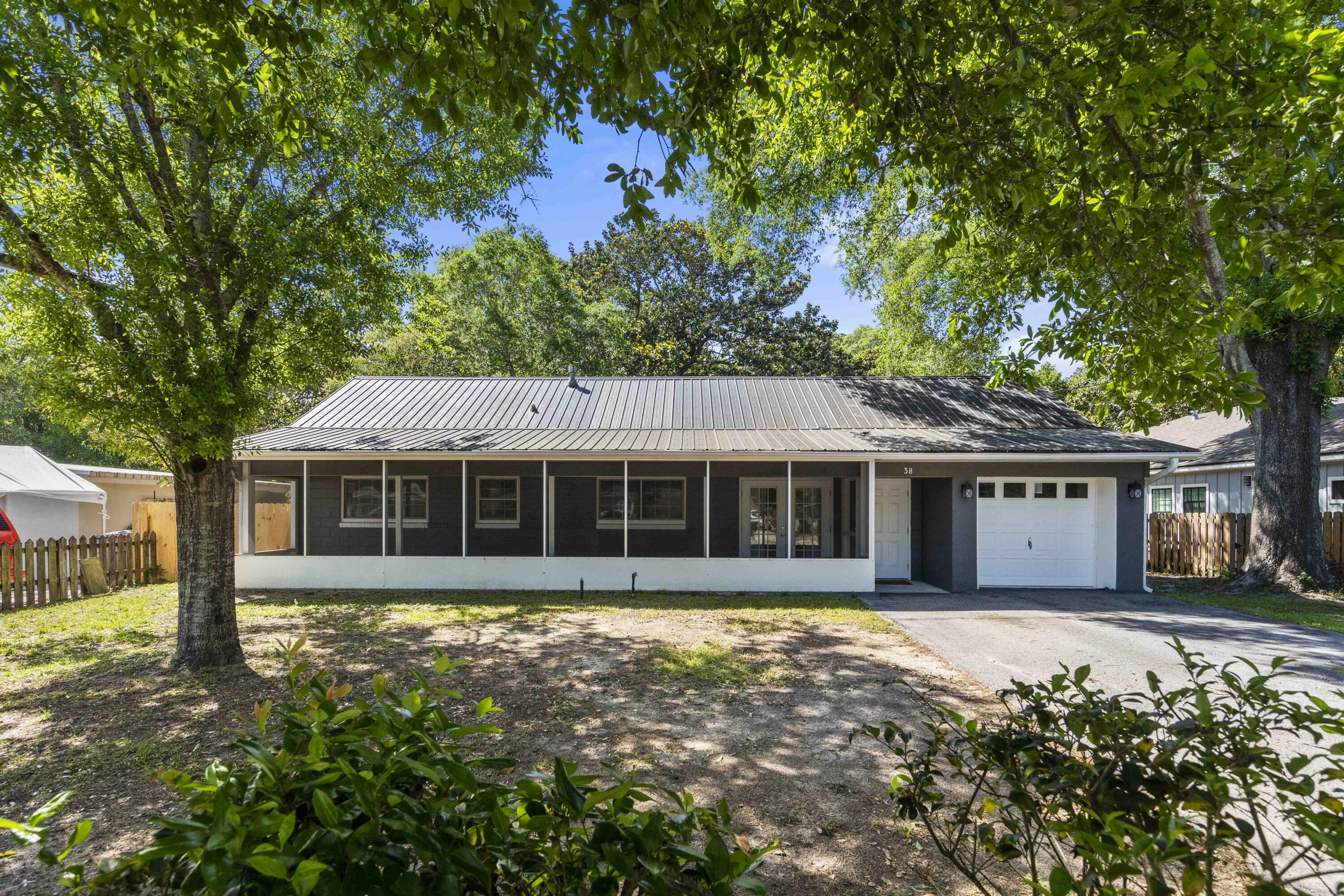 Property Photo:  38 Ferry Road  FL 32548 