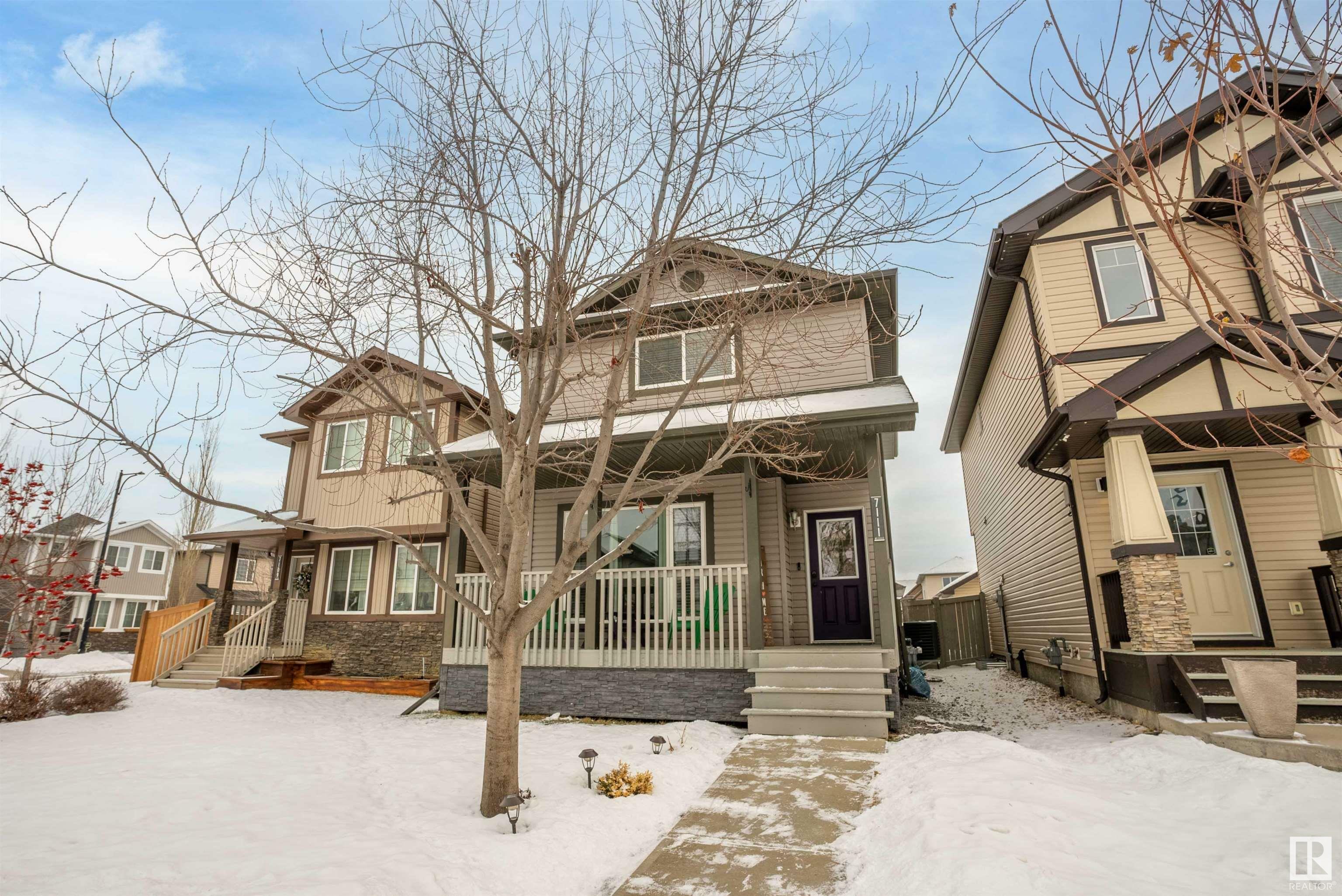 Property Photo:  7111 Cardinal Way SW  AB T6W 1Z3 