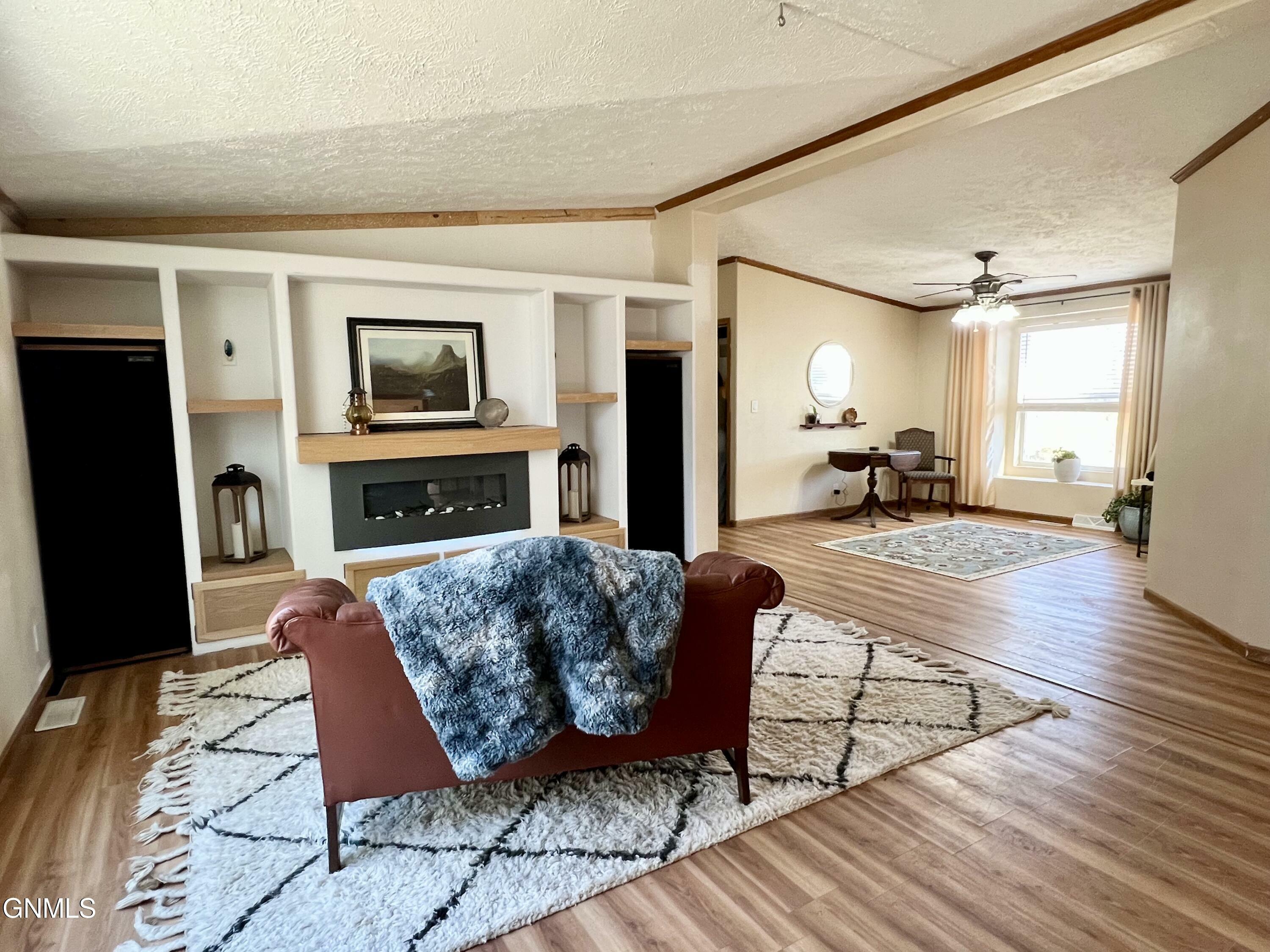 Property Photo: 4500 Jetty Beach Drive S ND 58554