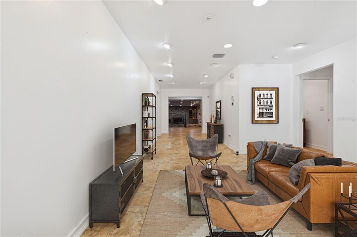 Property Photo: 1504 E Robinson Street FL 32801