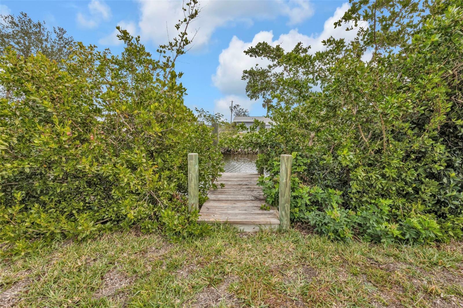 Property Photo:  3112 Magnolia Way  FL 33950 