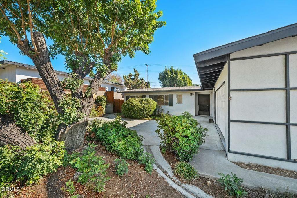 Property Photo:  828 Perry Avenue  CA 90640 