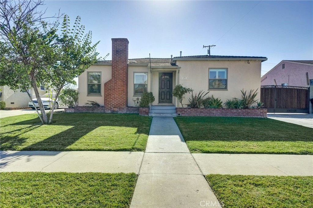 Property Photo:  11214 Garetal Street  CA 90670 