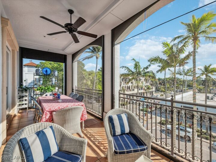 625 5th Avenue S Ph-302  Naples FL 34102 photo
