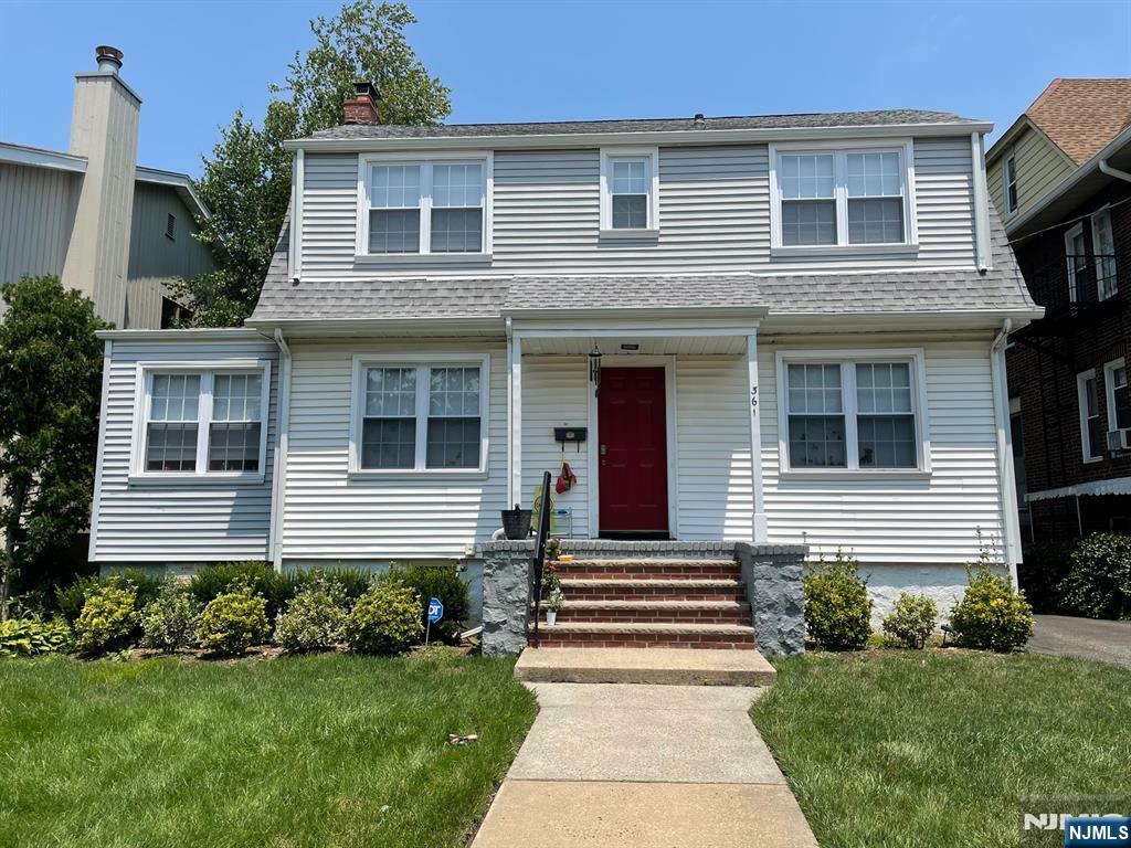 Property Photo:  361 Slocum Way  NJ 07024 