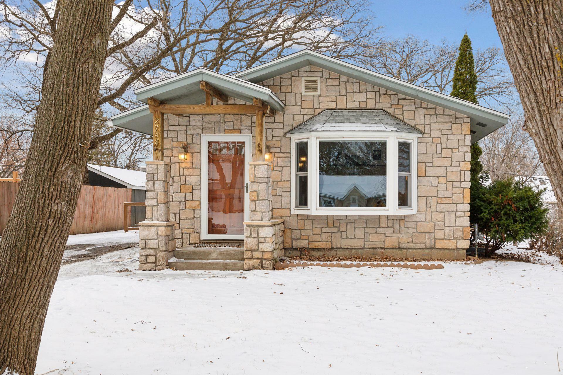 Property Photo:  2748 Hampshire Avenue S  MN 55426 