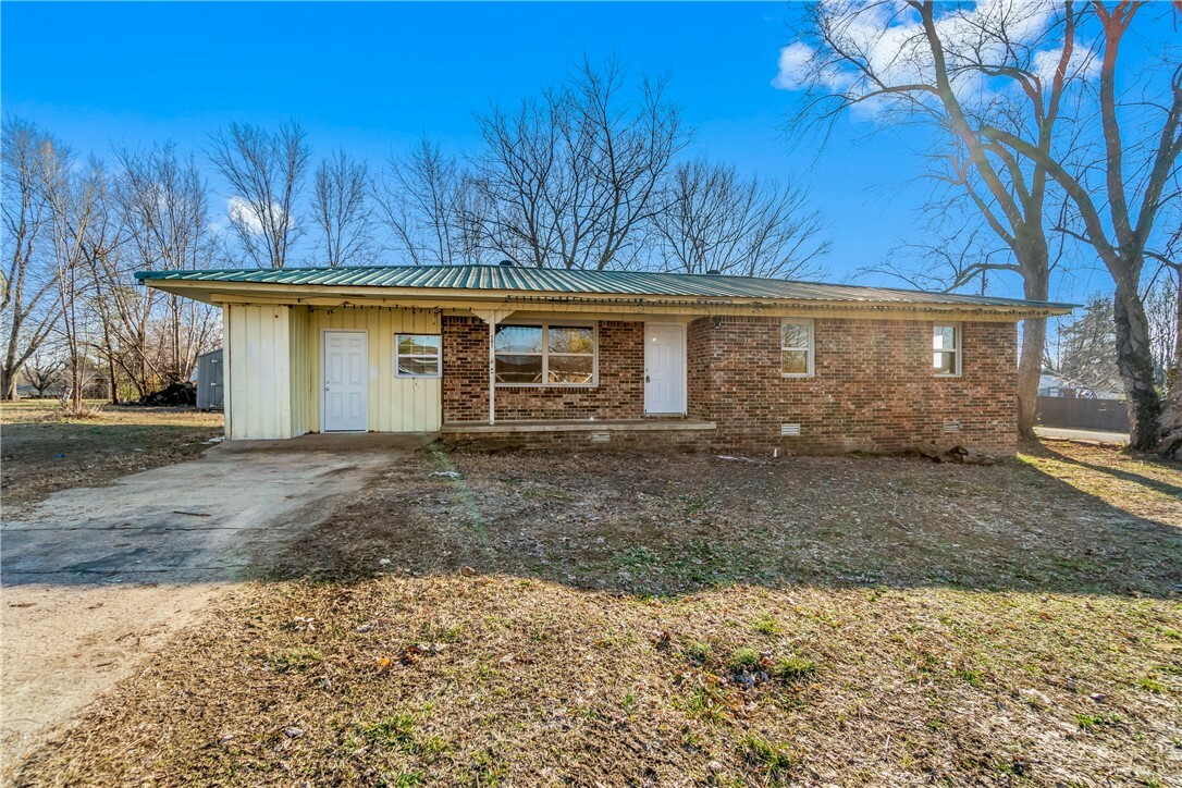 Property Photo:  501 Saint George Avenue  AR 72616 