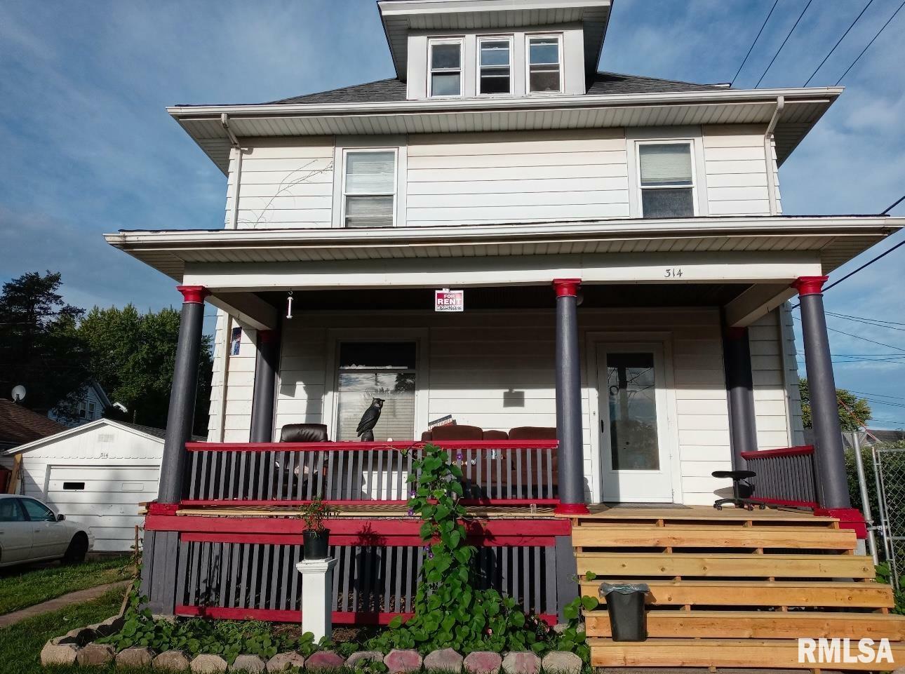 Property Photo:  314 S 6th Street  IA 52732 