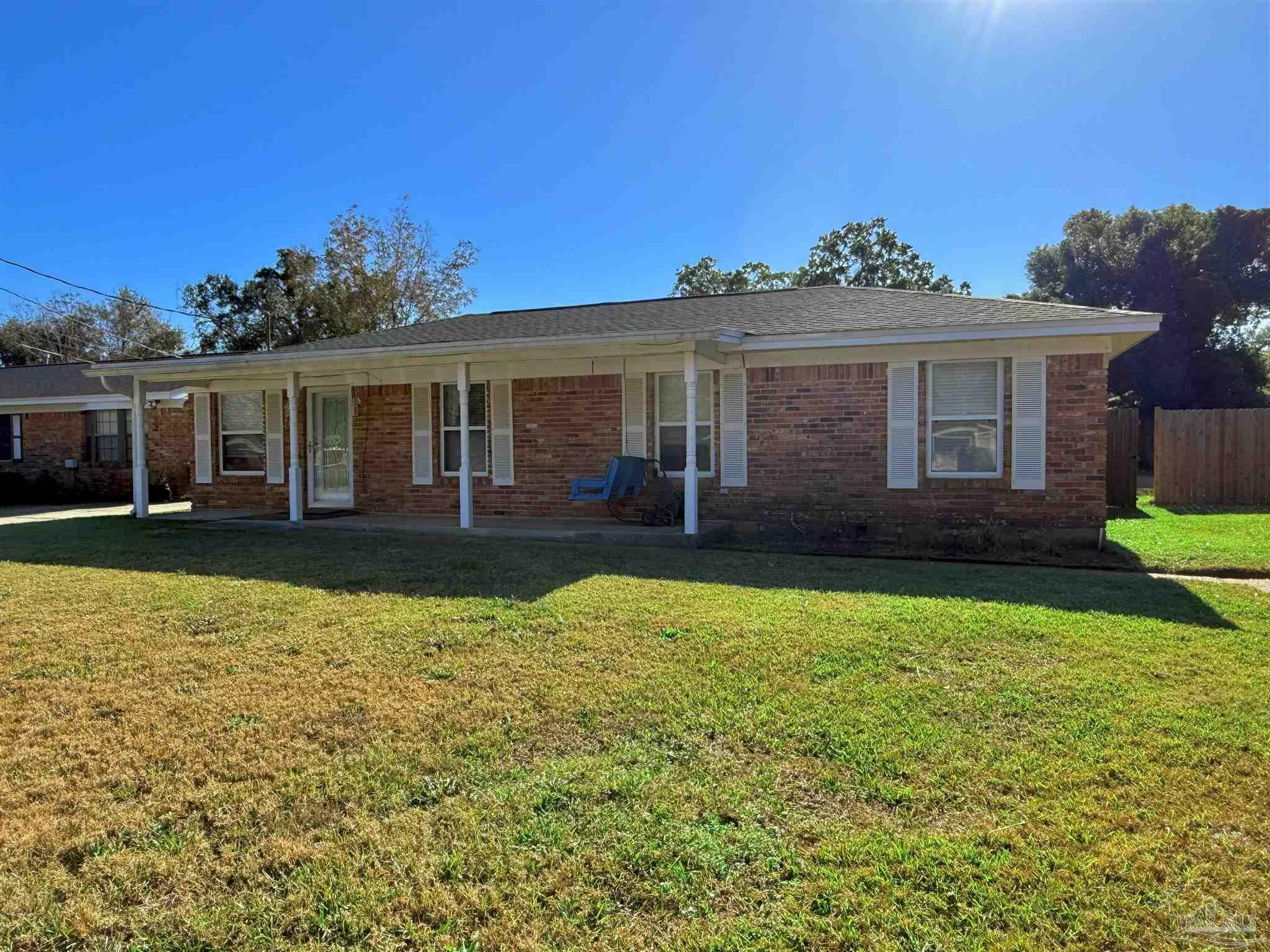 Property Photo:  403 Ladybird Ln  FL 32503 