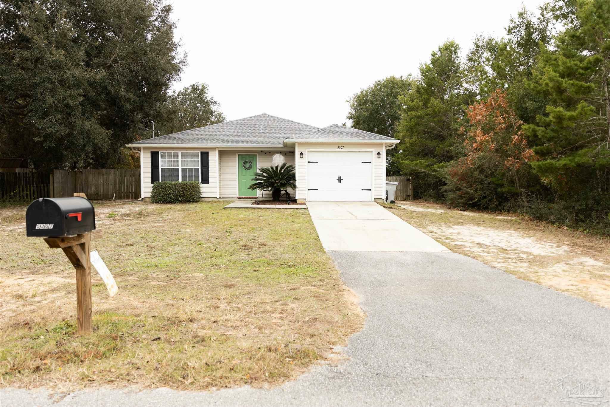 Property Photo:  5307 Tulsa Ct  FL 32563 