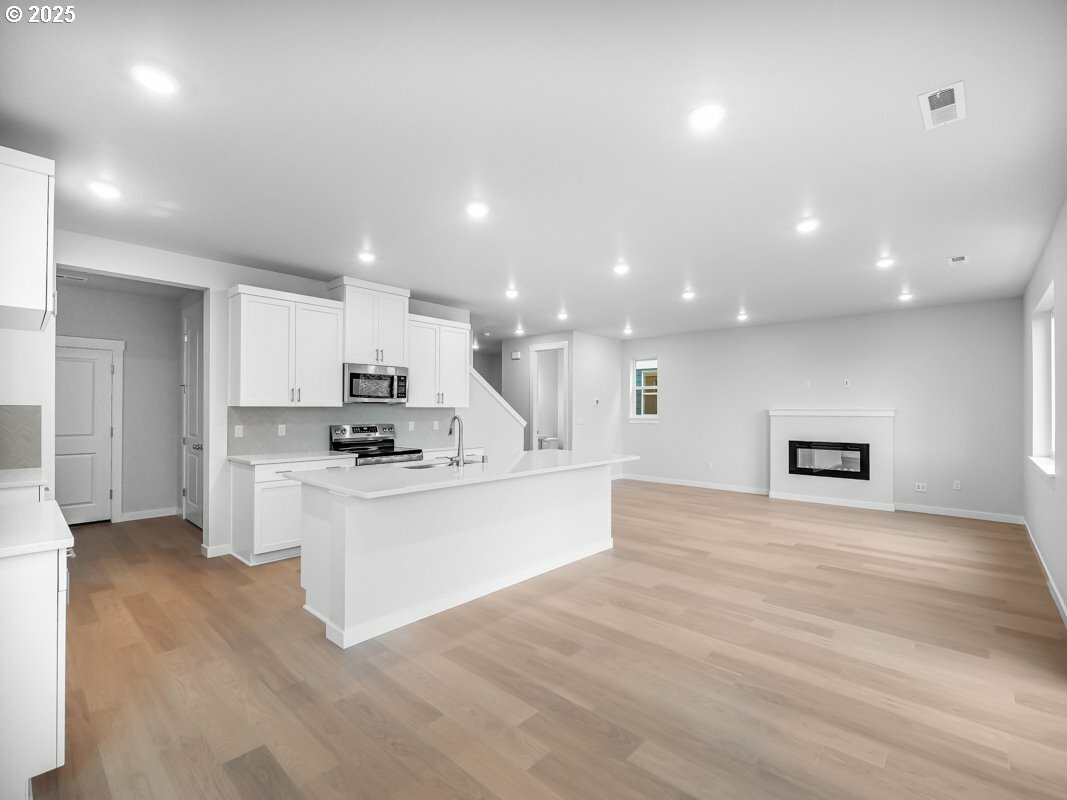 Property Photo: 451 SW 32nd St WA 98604