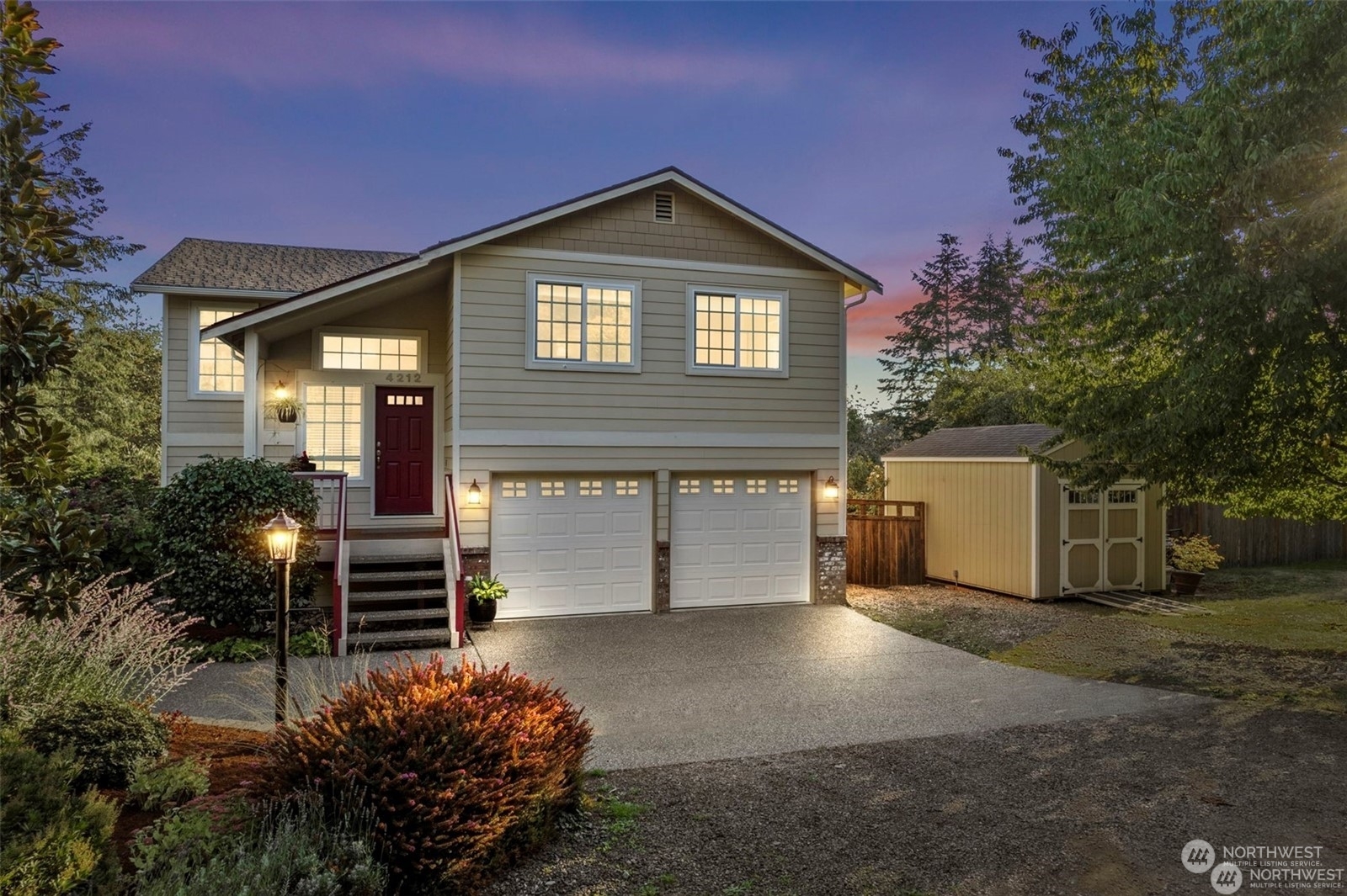 Property Photo:  4212  33rd Street Ct NW  WA 98335 