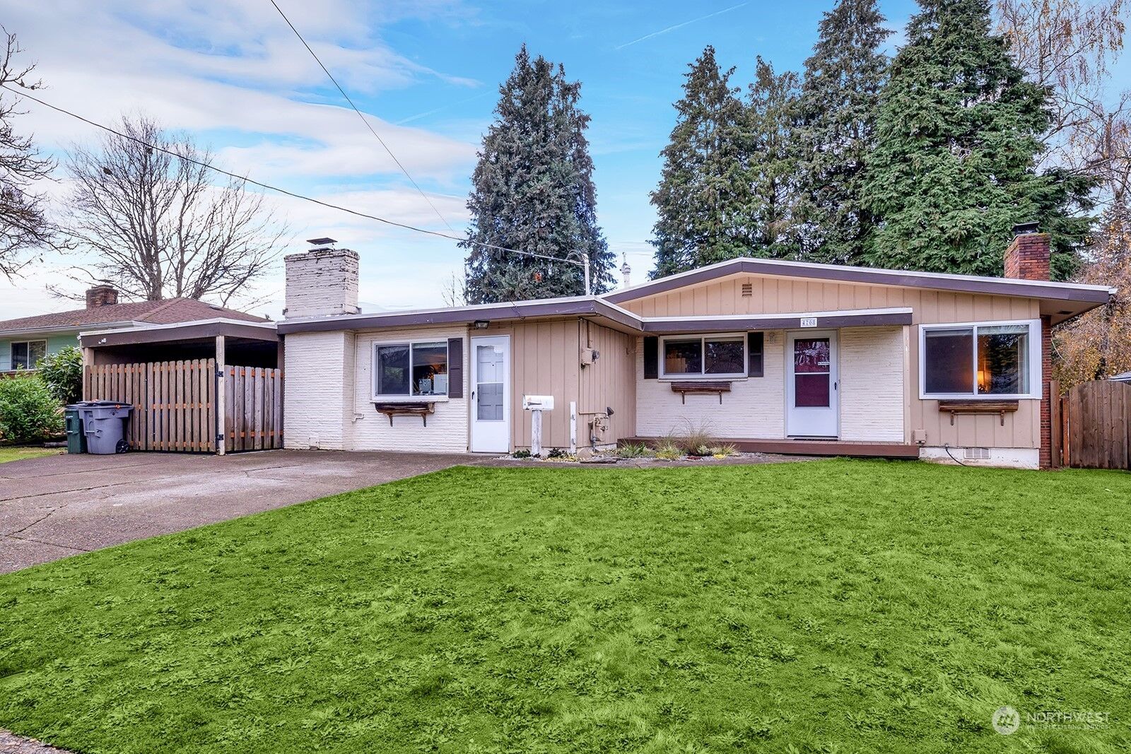 Property Photo:  4708 NW Harney Street  WA 98663 